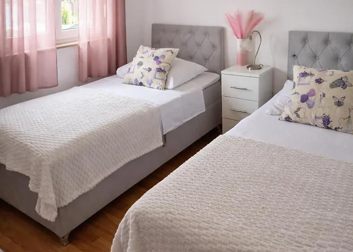 Marijana Διαμέρισμα Τρογκίρ